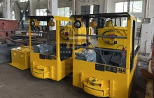 定制軌距的2.5噸蓄電池湘潭電機車(chē)發(fā)往南美