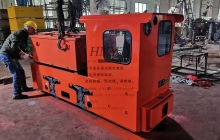 5噸蓄電池湘潭電機車(chē)發(fā)往煤礦